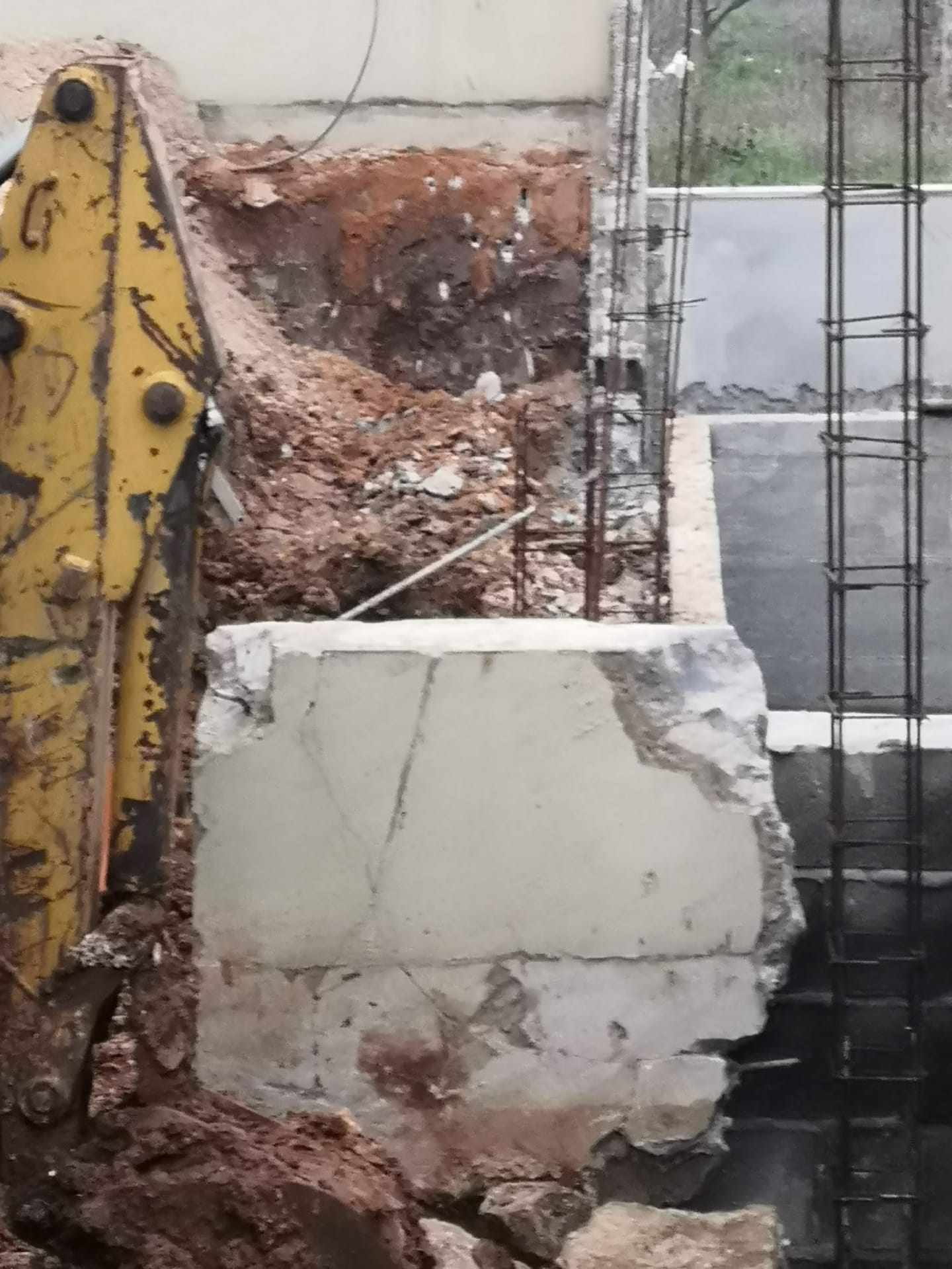 Execução de Muro de Suporte